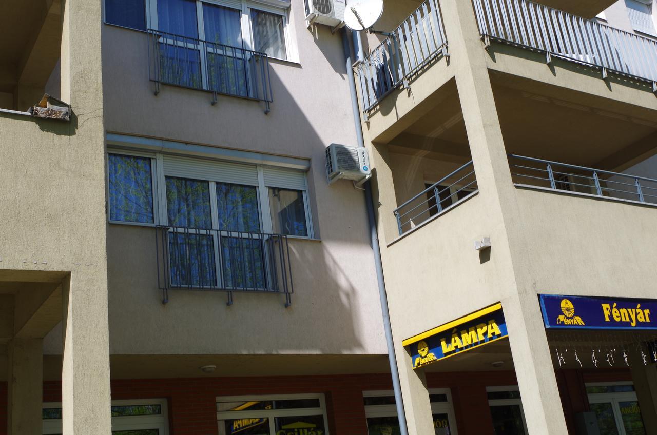 Aquamarin Studio Apartman Siofok Luaran gambar