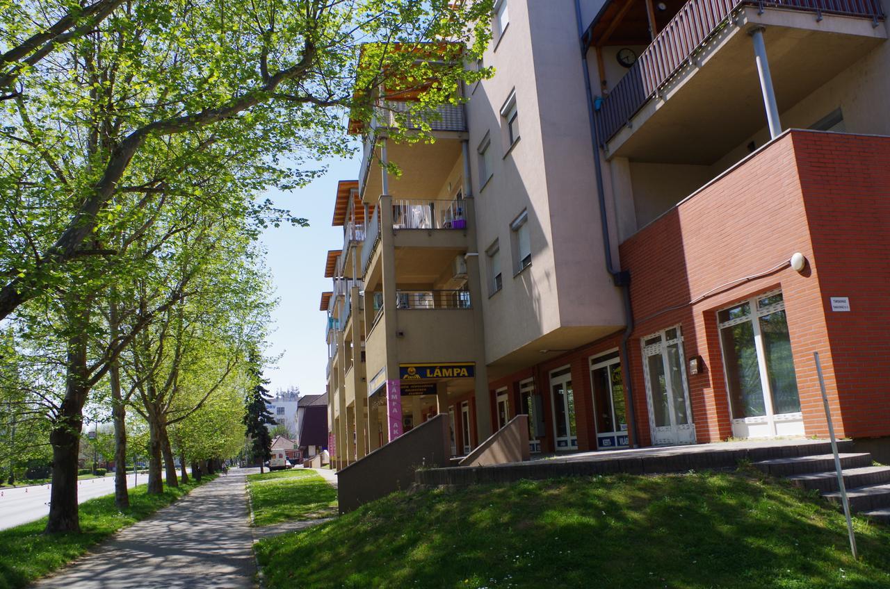 Aquamarin Studio Apartman Siofok Luaran gambar